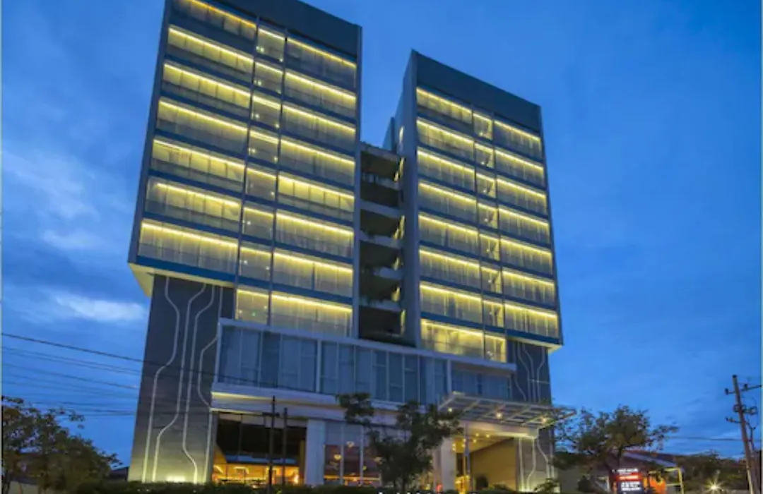 Luminor Hotel Jemursari By Wh With The Best Breakfast In Town And Located Near Surabaya Industrial Estate Rungkut Sier-1